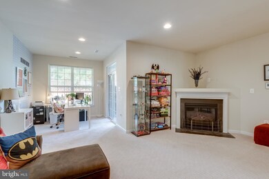 24701 Clock Tower Square, Stone Ridge, VA 20105 - photo 7