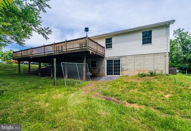 81 Mish Rd, Bunker Hill, WV 25413 - photo 5