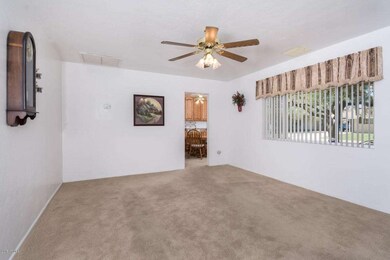 8613-N-30th-Dr-MLS--11