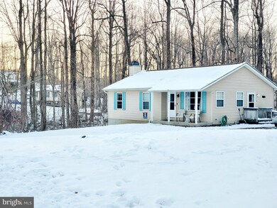 4226 N Shore Dr, Prince Frederick, MD 20678 - photo 2