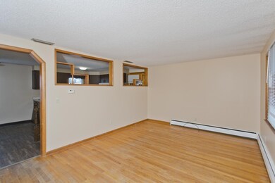 663 Pendleton Ave, Chicopee, MA 01020 - photo 6