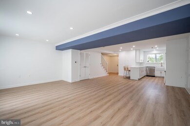 4115 S Four Mile Run Dr unit A, Arlington, VA 22204 - photo 6