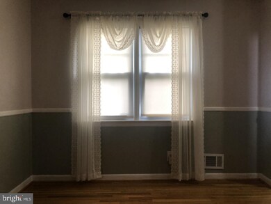 7403 Longbranch Dr, New Carrollton, MD 20784 - photo 4