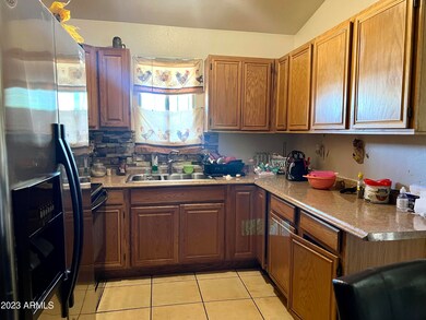 2525 N 48th Ln, Phoenix, AZ 85035 - photo 4