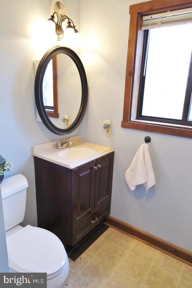 285 Player Rd, Basye-Bryce Mountain, VA 22810 - photo 7