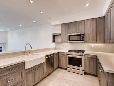 111 Tamarack Ave, Carlsbad, CA 92008 - photo 3