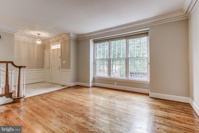 8053 Rising Ridge Rd, Bethesda, MD 20817 - photo 6