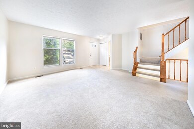 3735 Mazewood Ln, Fairfax, VA 22033 - photo 6