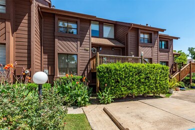 723 Davis Rd, League City, TX 77573 - photo 4