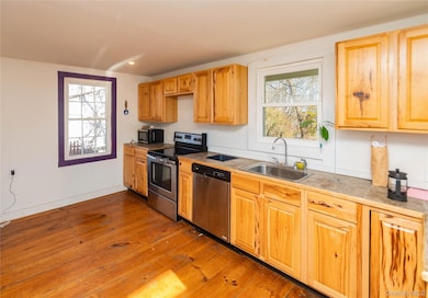 147 Broadway unit 9W, Port Ewen, NY 12466 - photo 5