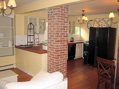 6 Liberty St unit 1, Newport, RI 02840 - photo 6