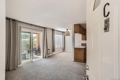 8628 Via Mallorca unit C, La Jolla, CA 92037 - photo 2