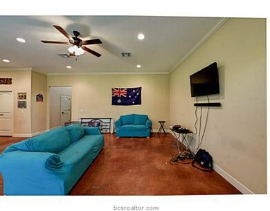 1013 Foster Ave unit A, College Station, TX 77840 - photo 7