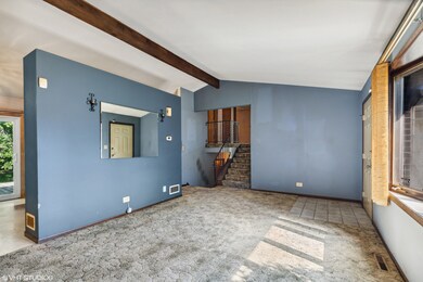 402 N Pioneer Rd, Waukegan, IL 60085 - photo 2