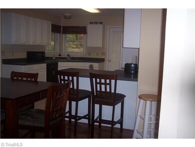 727 Graceland Dr, Asheboro, NC 27205 - photo 6