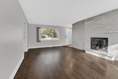 7943 W 97th Place, Hickory Hills, IL 60457 - photo 3