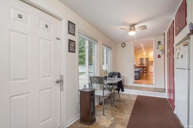 804 E Vistula St, Bristol, IN 46507 - photo 2