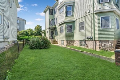 475 Tecumseh St unit 1, Fall River, MA 02721 - photo 4