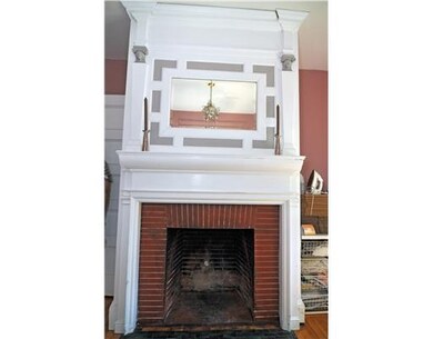 209 Lenox Ave, Providence, RI 02907 - photo 5