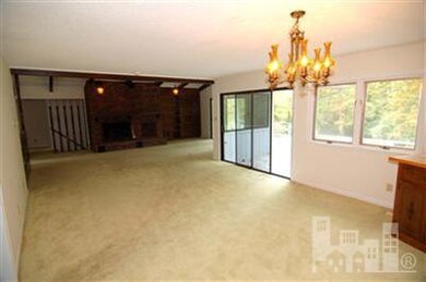 306 Country Club Dr, Jacksonville, NC 28546 - photo 6