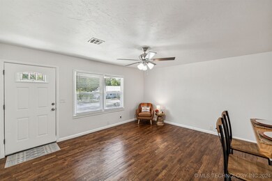 706 S Perdue Ave, Claremore, OK 74017 - photo 5