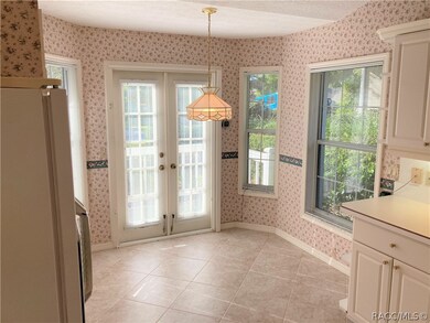 Light & Bright Eat In Kitchen Area
