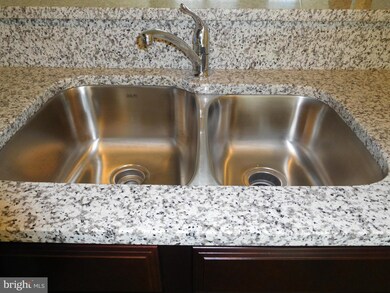 17003 Gibson Mill Rd unit 92, Dumfries, VA 22026 - photo 7