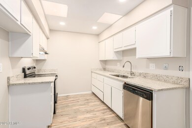 7E8102F2-0F4B-4048-A037-A41474390C7F