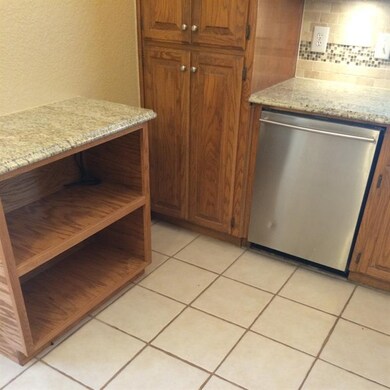 2600 Amy Ct, Moore, OK 73160 - photo 6