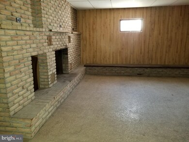 1530 Orchard Ln, Boyertown, PA 19512 - photo 4