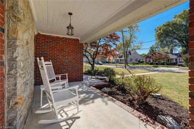 508 Redd St, Reidsville, NC 27320 - photo 5