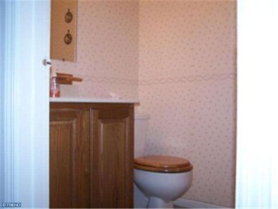 1747 W Chester Pike unit 36, Havertown, PA 19083 - photo 6