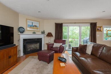 10 Ricciuti Dr unit 5, Quincy, MA 02169 - photo 3