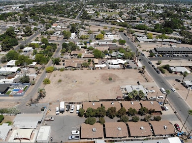 2110 N 26th Place, Phoenix, AZ 85008 - photo 7