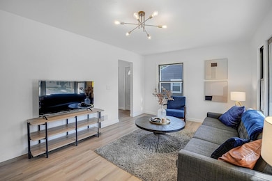 1742 Sager Ave, Waterloo, IA 50701 - photo 3