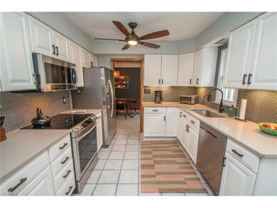 Updated Kitchen with stainless appliances