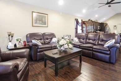 109 Bobby Jones Blvd, Frankfort, KY 40601 - photo 4