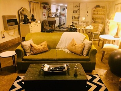 This photo allows you to see the whole living area
