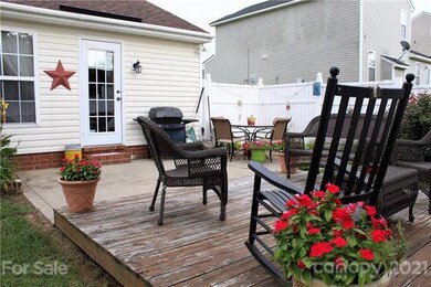 935 Faye St, Statesville, NC 28677 - photo 6