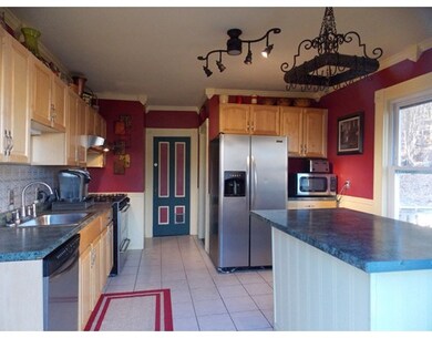 77 Arlington St, Fitchburg, MA 01420 - photo 3