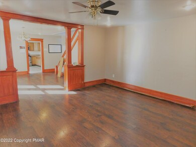 210 E Jackson St, McAdoo, PA 18237 - photo 3