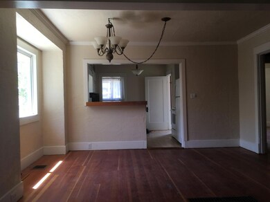 409 Jefferson St, Klamath Falls, OR 97601 - photo 3