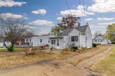 745 Dawson St, Waterloo, IA 50703 - photo 5