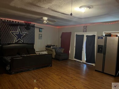 3302 Robin Cir, Texarkana, TX 75503 - photo 2