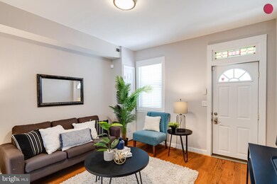 528 Holtzmans Ct, Baltimore, MD 21231 - photo 6