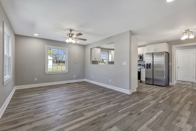 718 Hoover St, Shelbyville, TN 37160 - photo 7