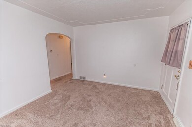 5150 Edgewater Dr, Sheffield Lake, OH 44054 - photo 5