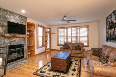10 Stoney Falls Loop unit 4-103, Burnsville, NC 28714 - photo 6