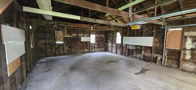 922 White St, Jackson, MN 56143 - photo 4