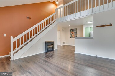 18521 Boysenberry Dr unit 249, Gaithersburg, MD 20879 - photo 2